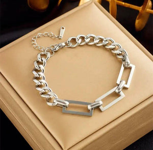 Pulsera Cadena Rectangular Plateada