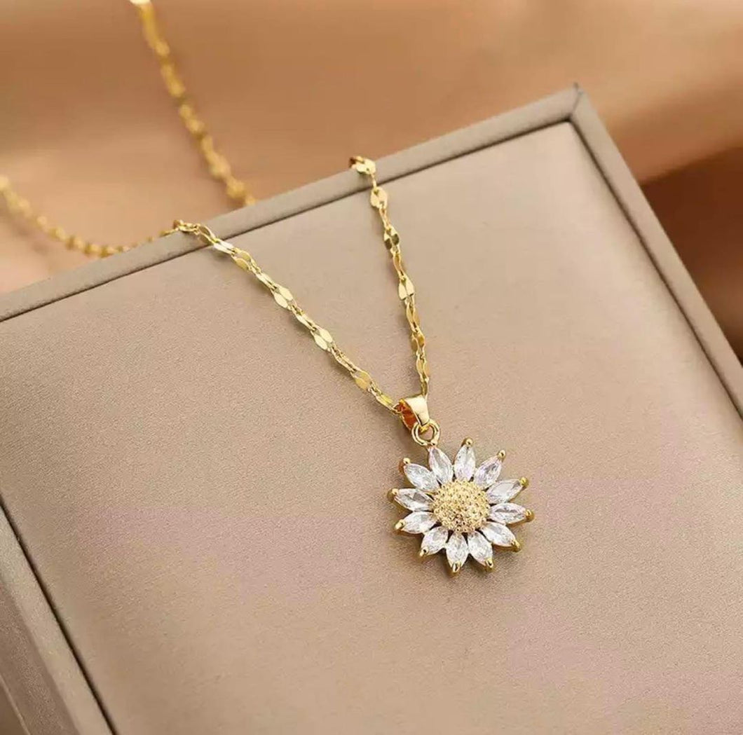 COLLAR PETALO DE FLOR