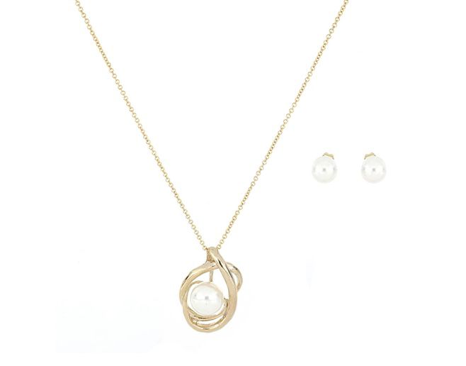 Juego cadena y aretes Perla