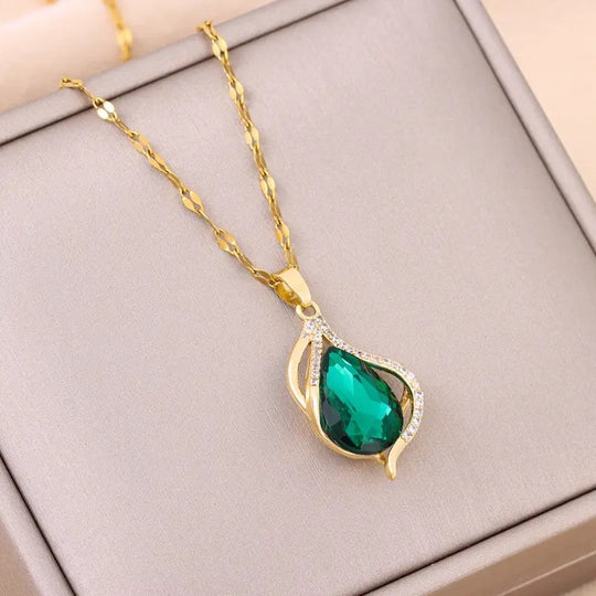 COLLAR ESMERALDA RADIANTE