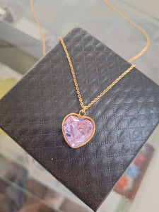 COLLAR CORAZON PURPURA