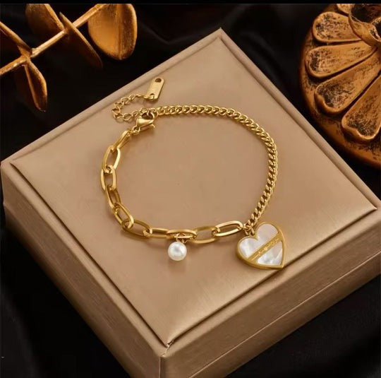 PULSERA CORAZON FRANJA DORADA