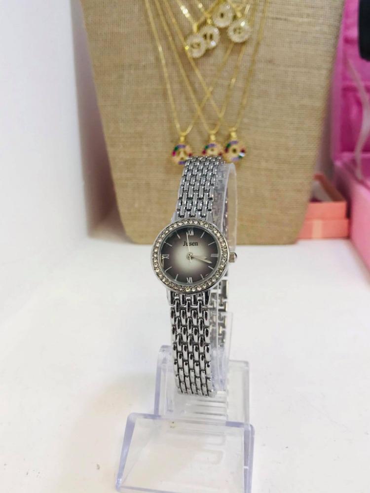 RELOJ METALICO MUJER 04