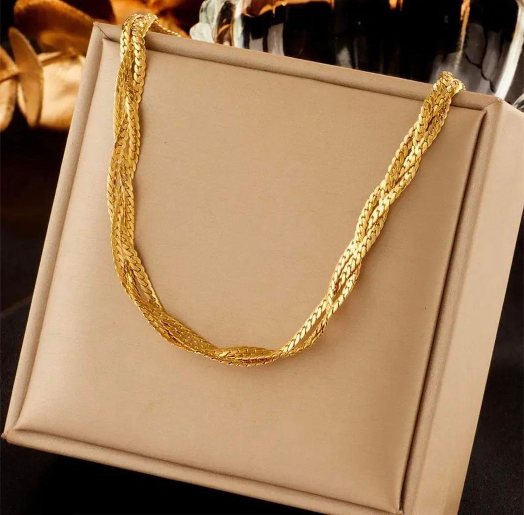 COLLAR ENTRELAZADO