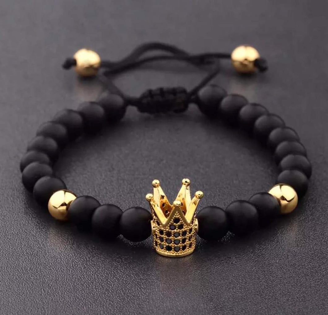 Pulsera Con Corona Dorada