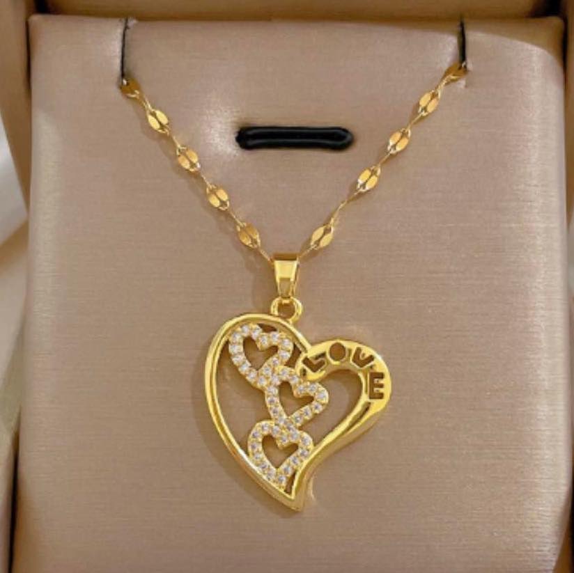 COLLAR 3 CORAZONES LOVE