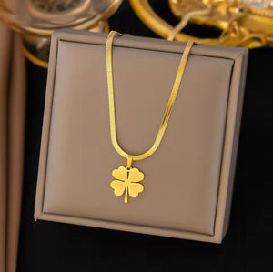 COLLAR TREBOL DE 4 HOJAS PLANCHADO