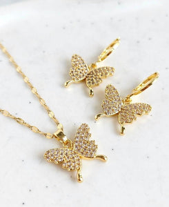 COLLAR MARIPOSA BRILLOS