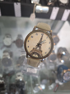 Reloj eiffel gris