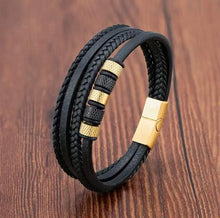 Cargar imagen en el visor de la galería, PULSERA LUXURY NEGRA CON DORADO
