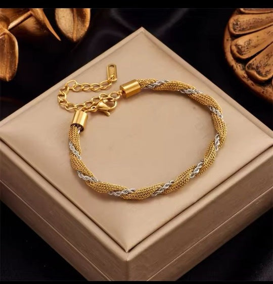 PULSERA MALLA TORCIDA