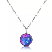 Cargar imagen en el visor de la galería, Collar Galaxia Sara
