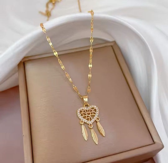 COLLAR CORAZON ATRAPASUEÑOS