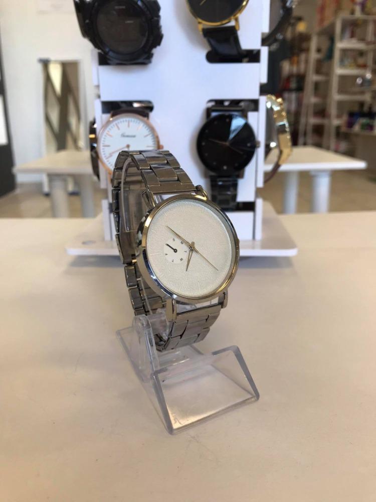 RELOJ SMT PLATEADO