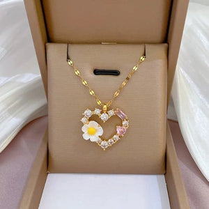 Collar Flor Corazón
