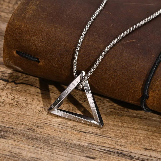 COLLAR TRIANGULO NORDIC