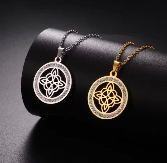 COLLAR NUDO PLATEADO