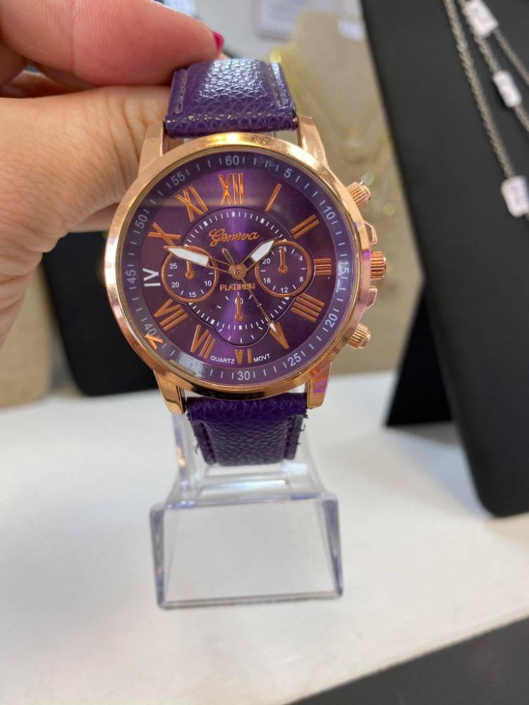 RELOJ ROMANOS MORADO
