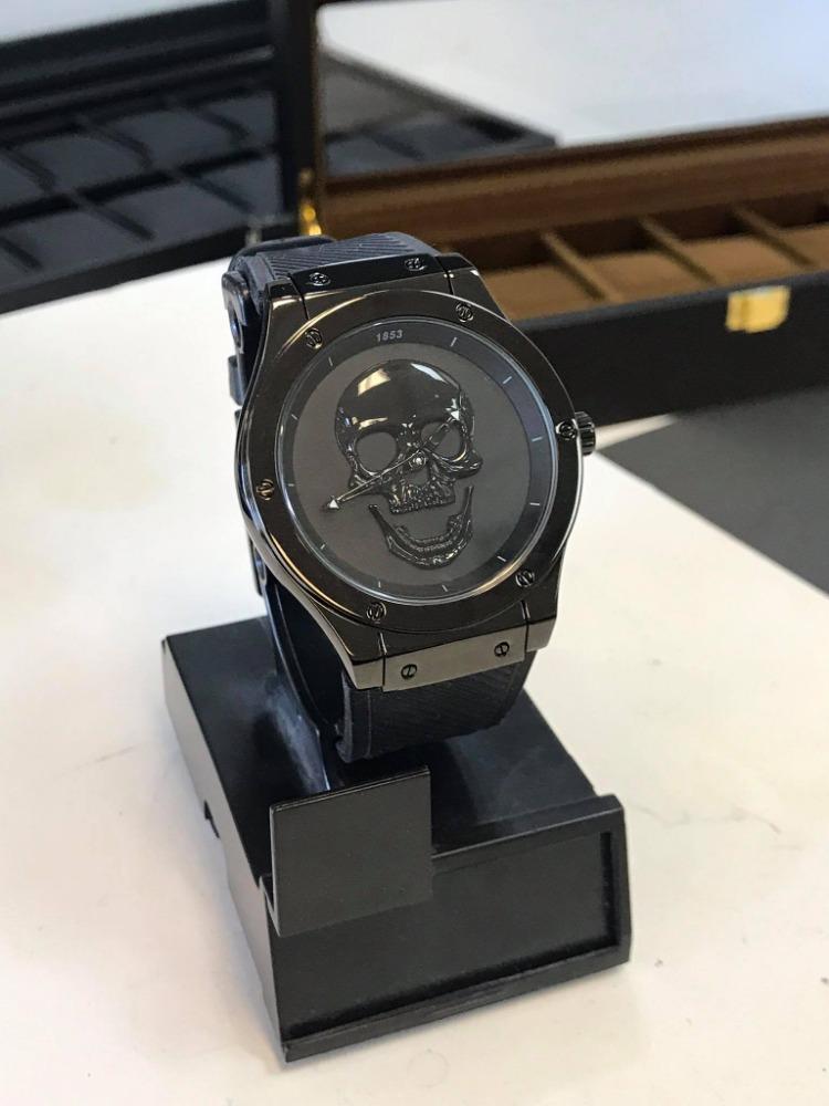RELOJ SKULL CAUCHO NEGRO